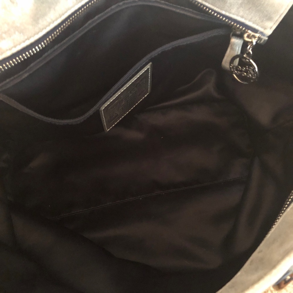 Coach Signature Shoulder Bag